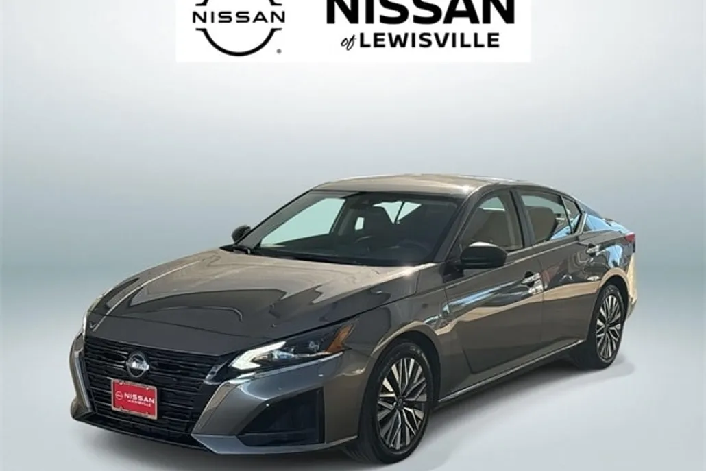 2024 Nissan Altima 2.5 SV photo 1