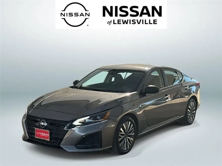 2024 Nissan Altima 2.5 SV photo 1