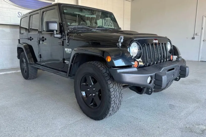 2012 Jeep Wrangler Unlimited Call of Duty: MW3 Edition photo 1