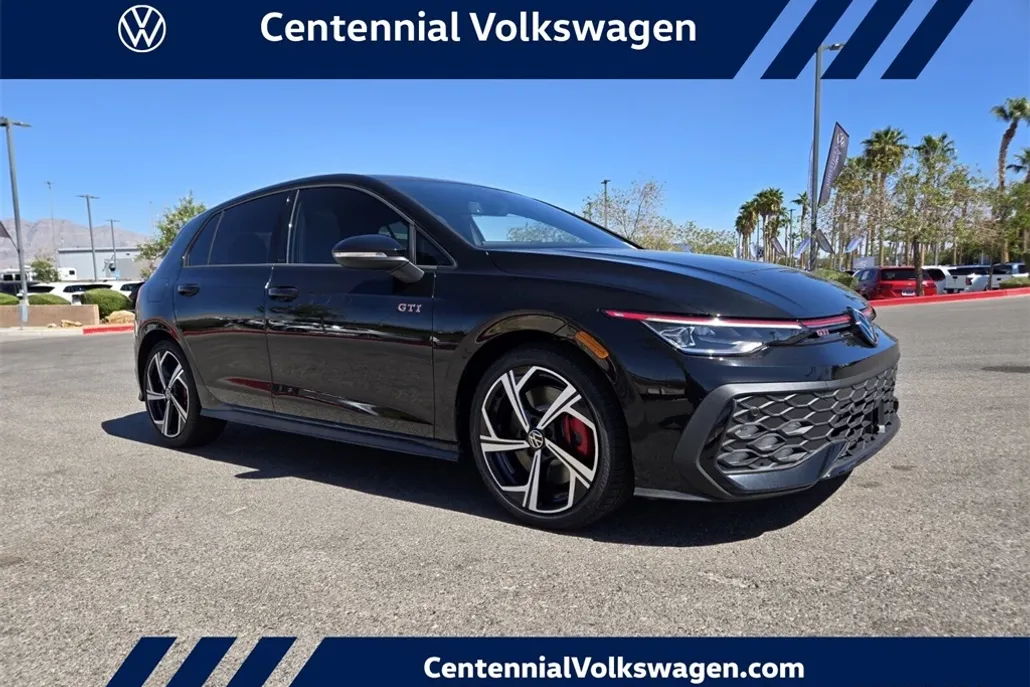 2025 Volkswagen Golf GTI SE photo 1