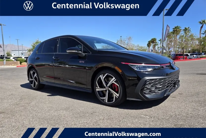 2025 Volkswagen Golf GTI SE photo 1