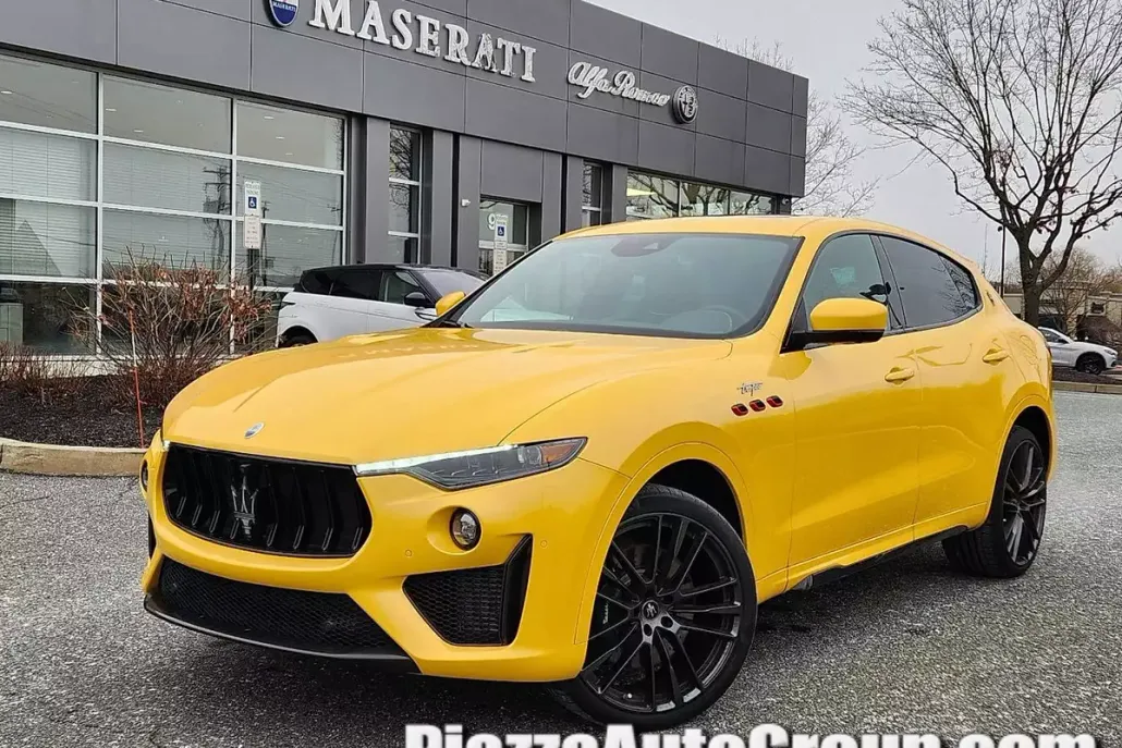 2023 Maserati Levante Trofeo photo 1