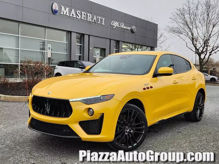 2023 Maserati Levante Trofeo photo 1