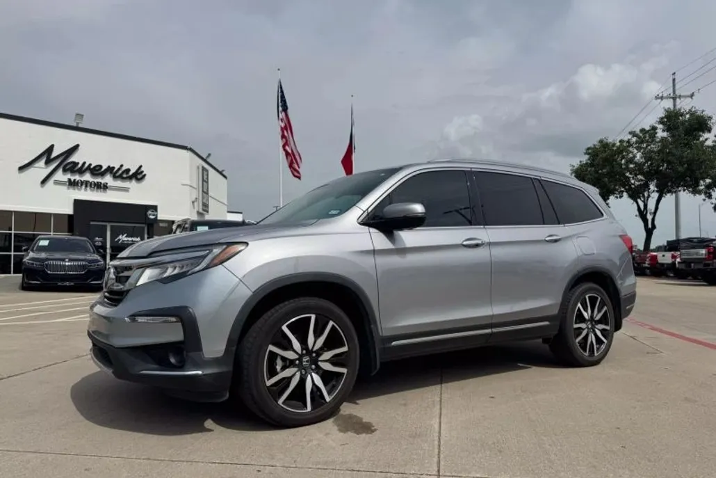 2021 Honda Pilot Touring Sport photo 1