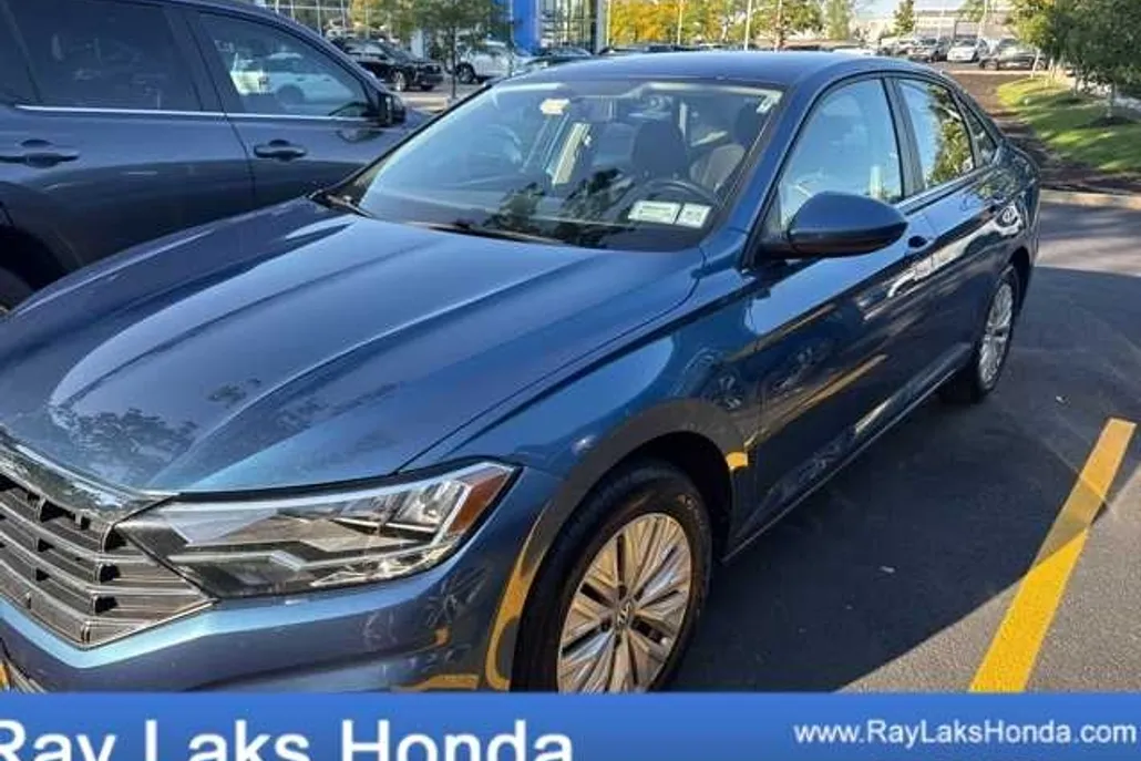 2019 Volkswagen Jetta 1.4T photo 1