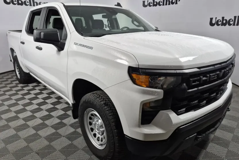 2025 Chevrolet Silverado 1500 photo 1