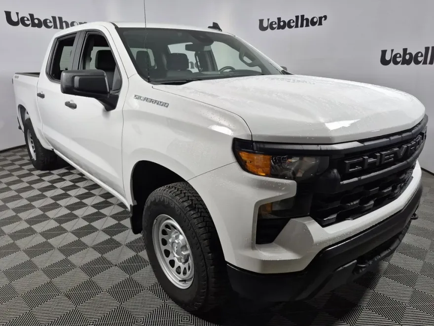 2025 Chevrolet Silverado 1500 photo 1