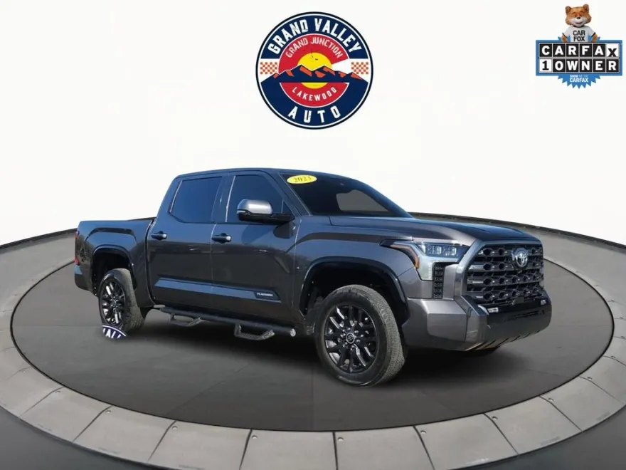 2023 Toyota Tundra Platinum photo 1