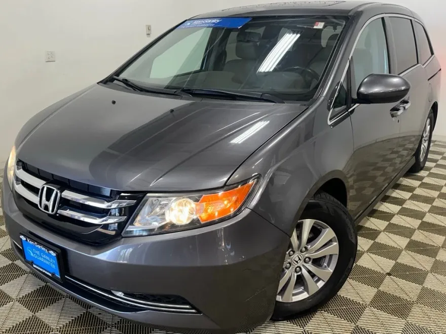 2016 Honda Odyssey EX-L photo 1