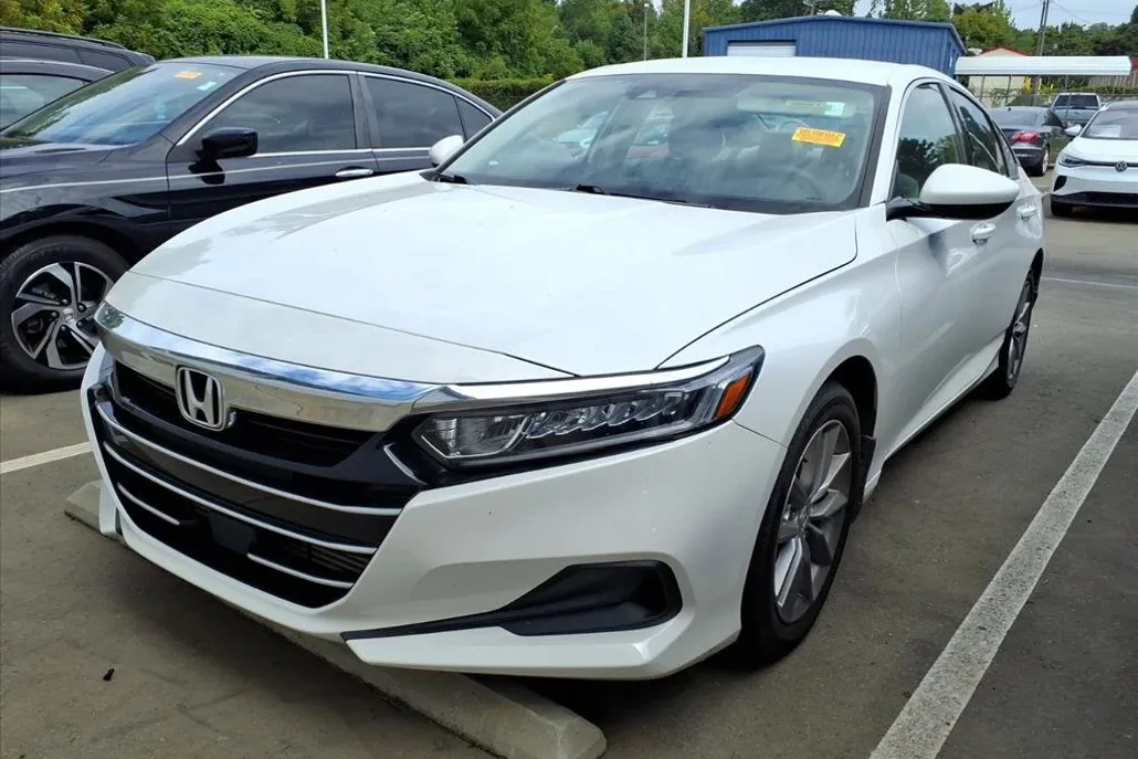 2022 Honda Accord LX 1.5T photo 1