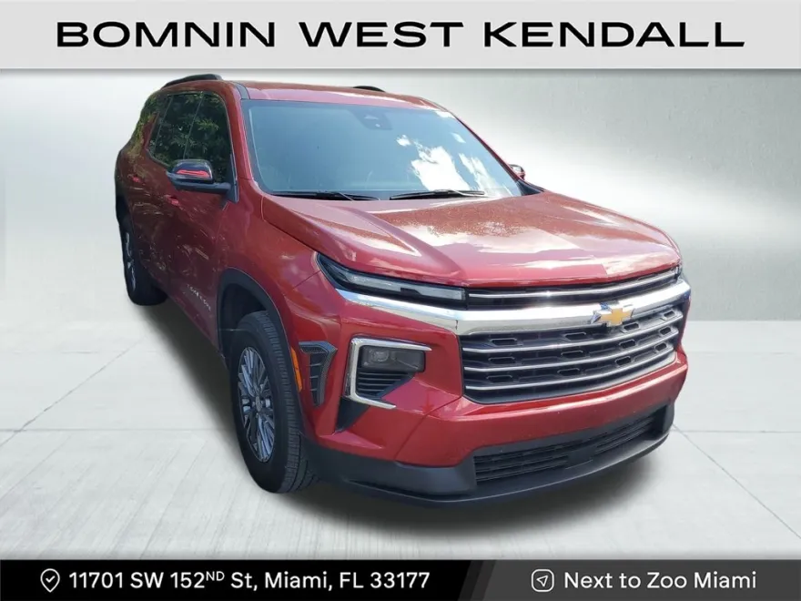 2025 Chevrolet Traverse photo 1