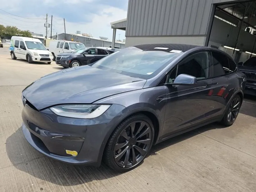 2022 Tesla Model X photo 1