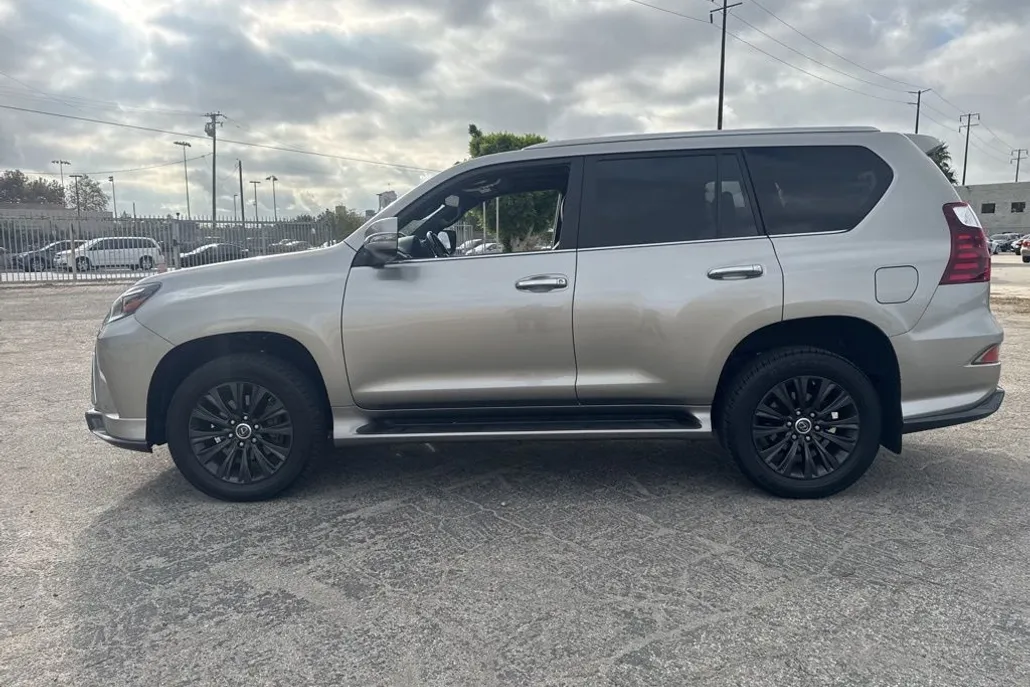 2022 Lexus GX 460 photo 1