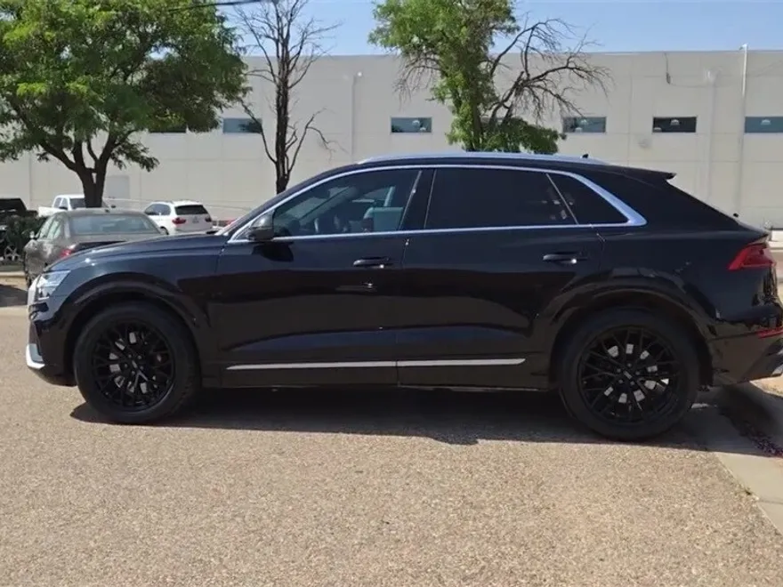 2022 Audi SQ8 Prestige photo 1
