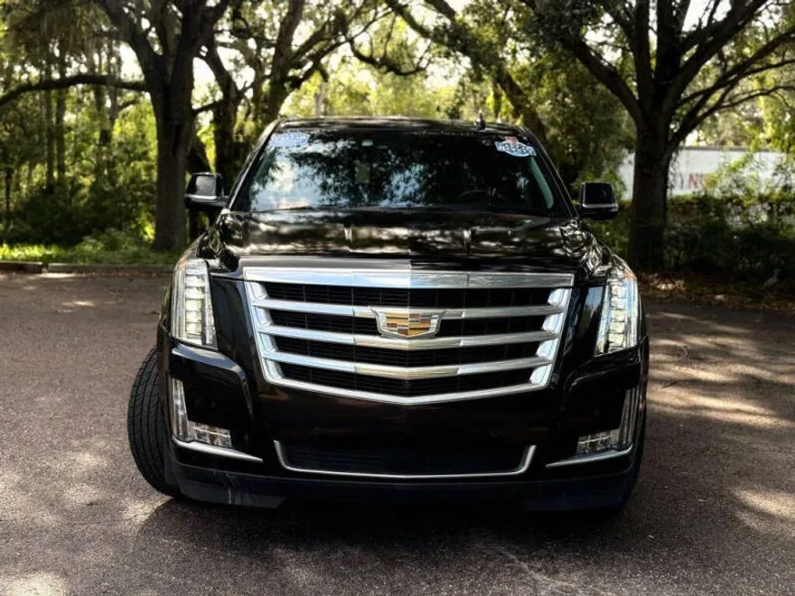 2017 Cadillac Escalade ESV Premium Luxury photo 1