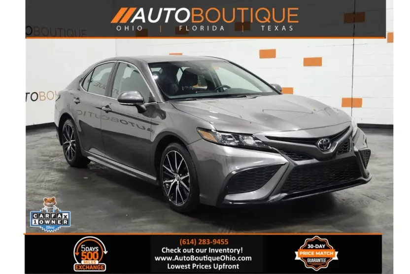 2024 Toyota Camry SE photo 1