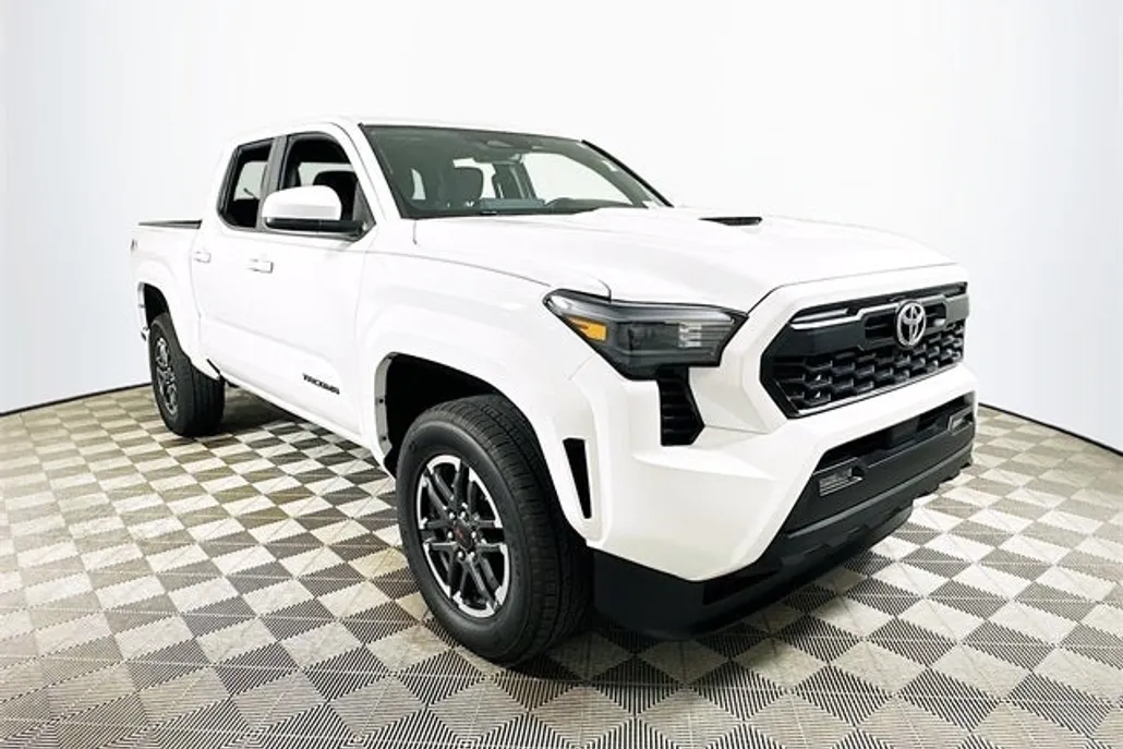 2025 Toyota Tacoma TRD Sport photo 1