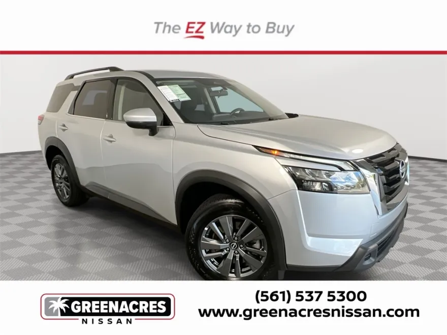 2024 Nissan Pathfinder SV photo 1