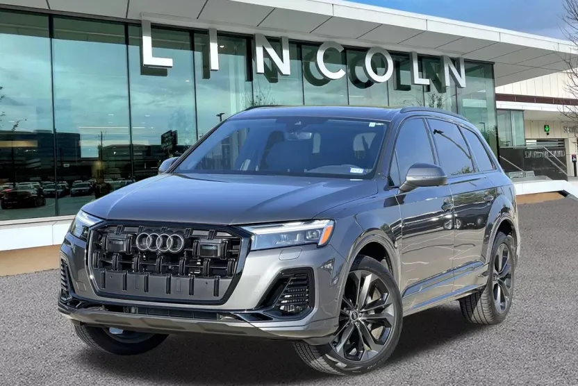 2025 Audi Q7 55 Premium Plus photo 1