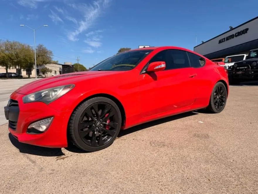 2016 Hyundai Genesis Coupe 3.8 Ultimate photo 1
