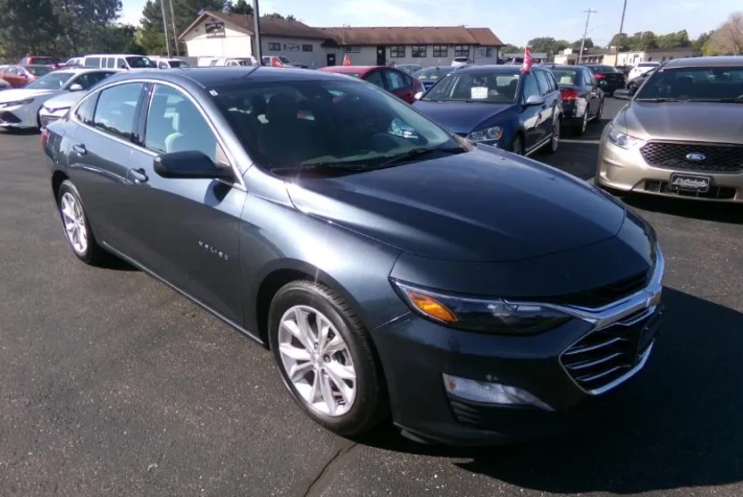 2020 Chevrolet Malibu 1LT photo 1