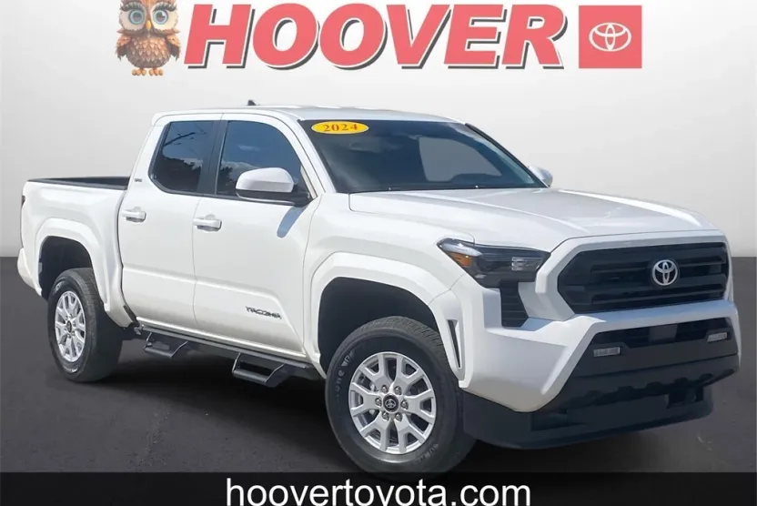 2024 Toyota Tacoma SR5 photo 1