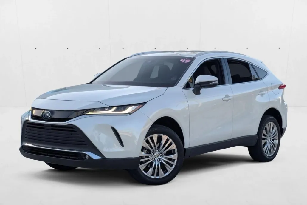 2023 Toyota Venza XLE photo 1