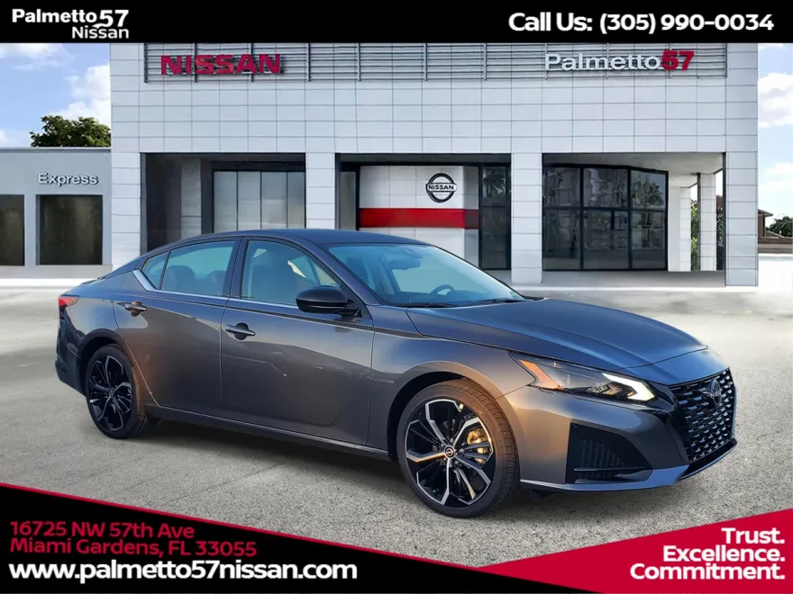 2025 Nissan Altima SR photo 1