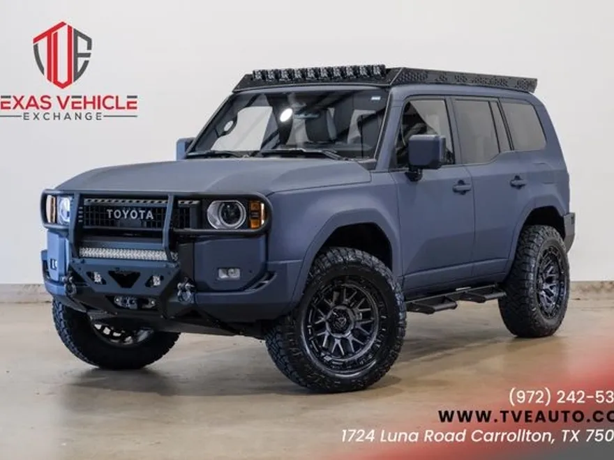 2025 Toyota Land Cruiser photo 1