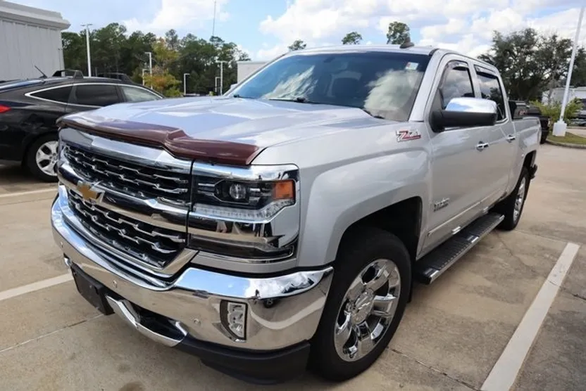 2018 Chevrolet Silverado 1500 LTZ photo 1