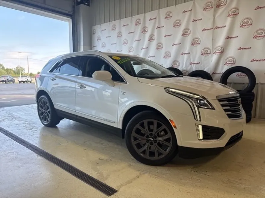 2018 Cadillac XT5 Premium Luxury photo 1