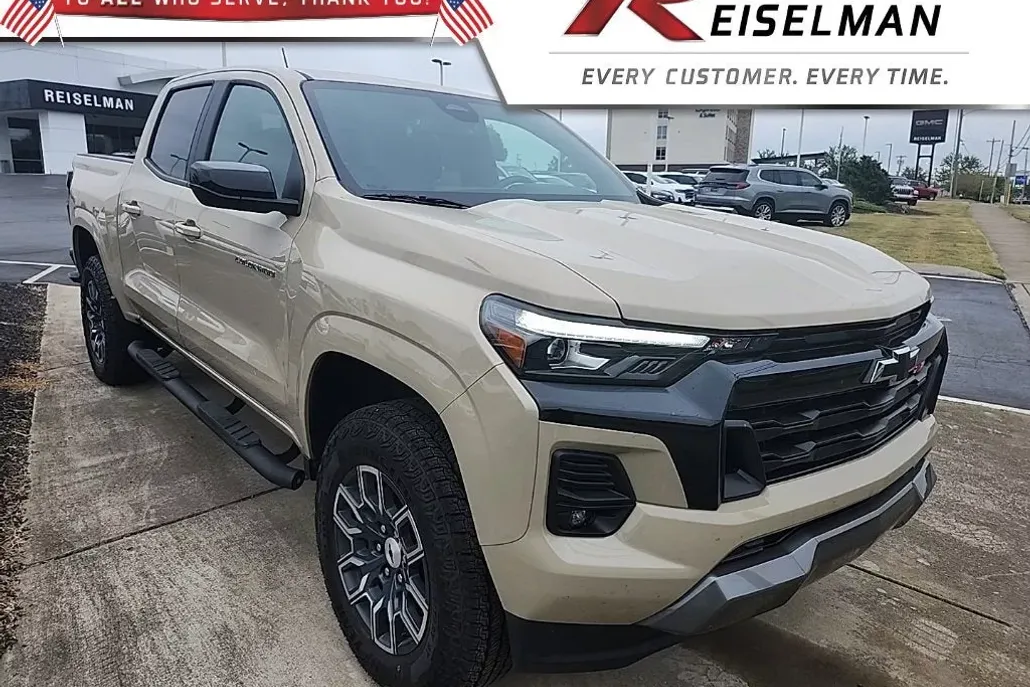 2024 Chevrolet Colorado Z71 photo 1