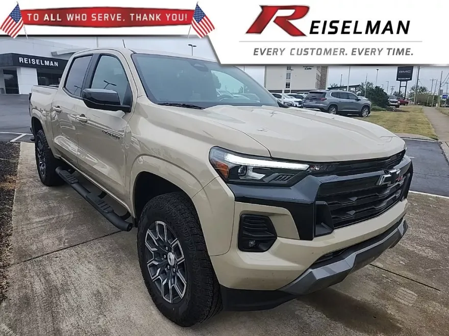 2024 Chevrolet Colorado Z71 photo 1