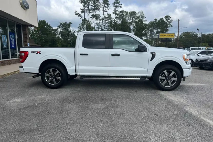 2021 Ford F-150 XL photo 1