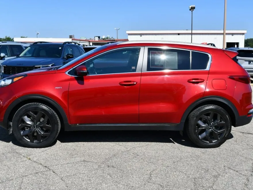 2020 Kia Sportage S photo 1