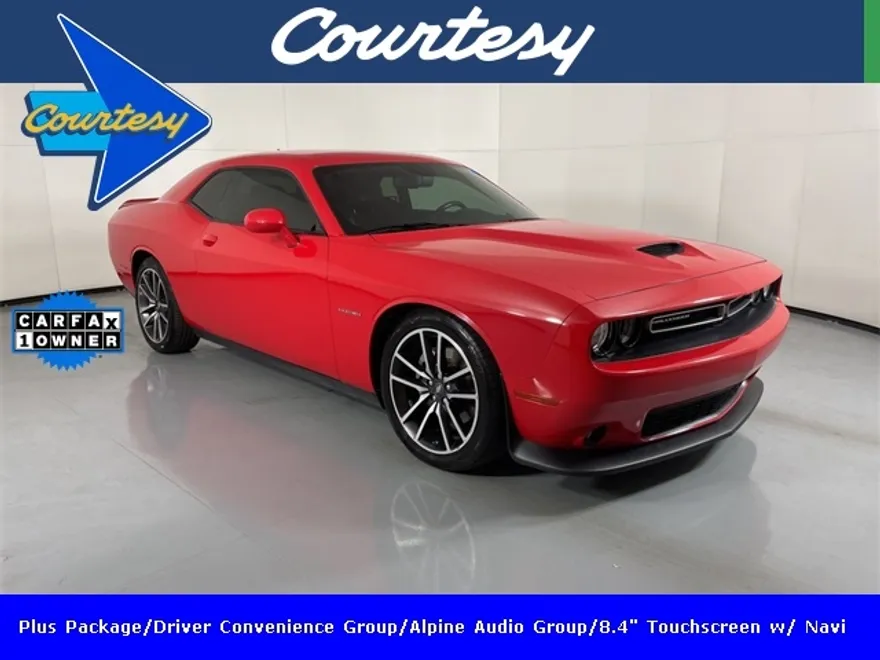 2022 Dodge Challenger R/T Plus photo 1