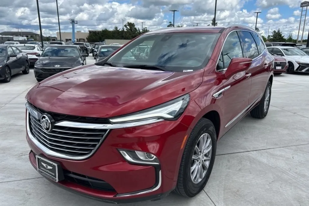 2024 Buick Enclave Premium photo 1