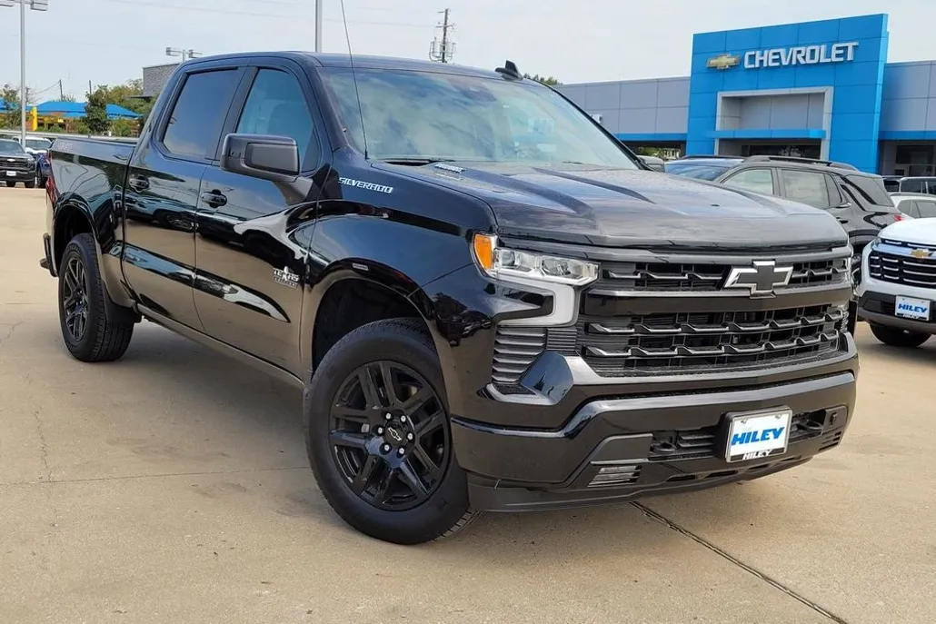 2025 Chevrolet Silverado 1500 RST photo 1