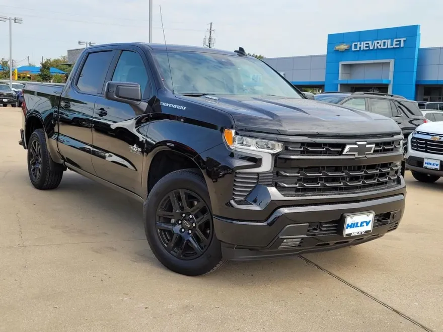 2025 Chevrolet Silverado 1500 RST photo 1