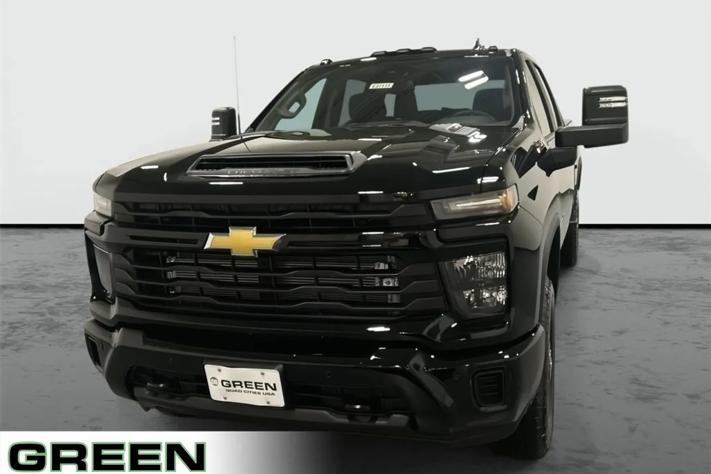 2025 Chevrolet Silverado 2500HD Custom photo 1