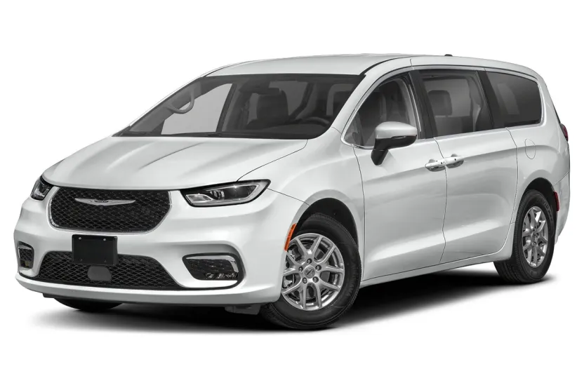 2023 Chrysler Pacifica Touring L photo 1