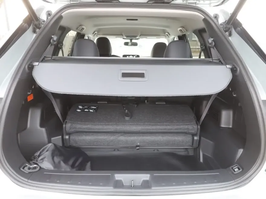 2025 Mitsubishi Outlander PHEV SE photo 18
