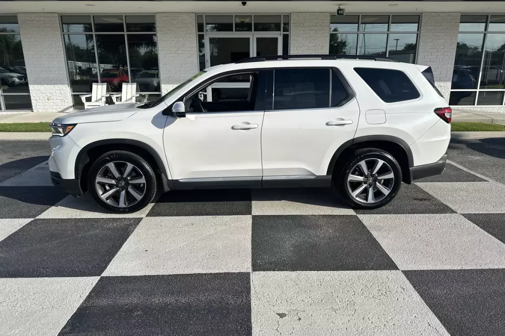 2025 Honda Pilot Elite photo 1