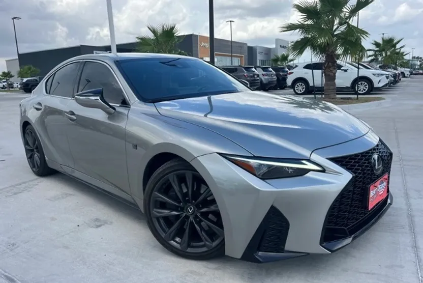 2023 Lexus IS 350 F SPORT photo 1