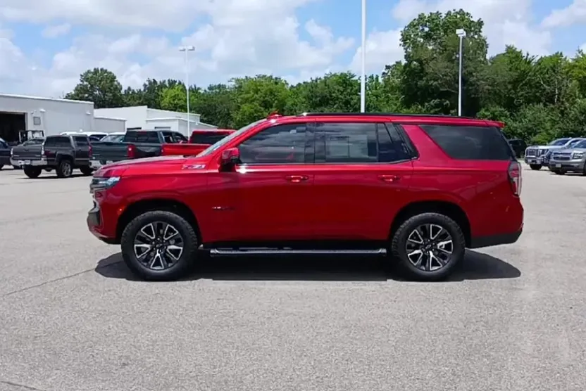 2022 Chevrolet Tahoe Z71 photo 1