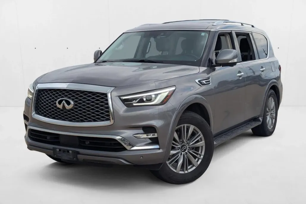 2021 Infiniti QX80 Luxe photo 1