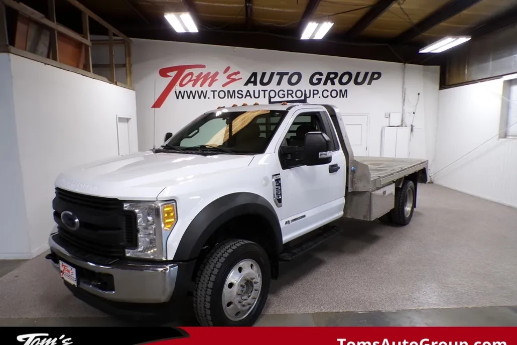 2017 Ford F-550 XLT photo 1