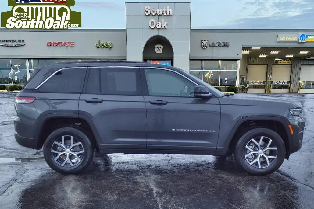2025 Jeep Grand Cherokee Limited photo 1