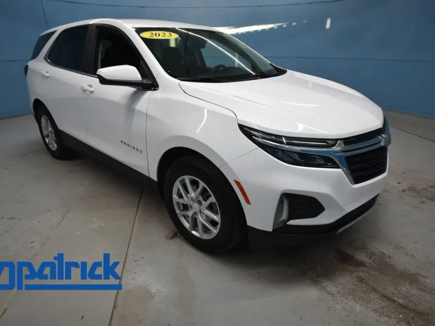 2023 Chevrolet Equinox LT photo 1