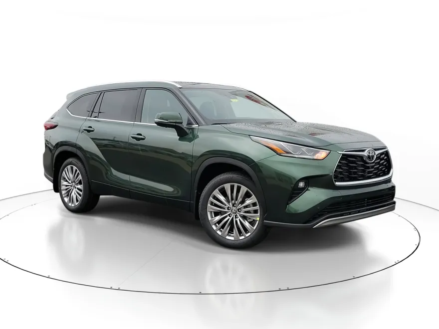 2025 Toyota Highlander Platinum photo 1